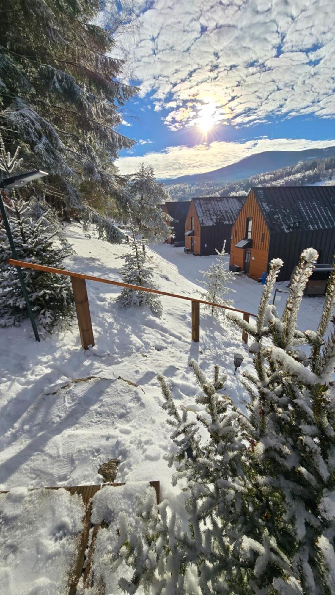 Osada Za Gorami Za Lasami - Domki Z Widokiem Na Snieznik Stronie Slaskie Exterior photo